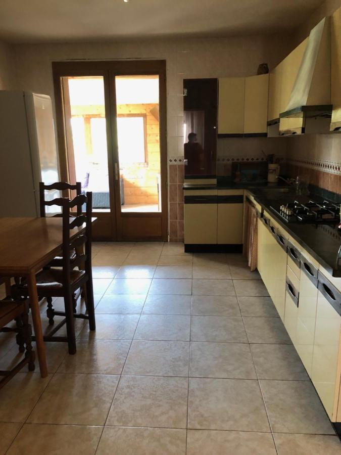 La Cabanes Senouillac Luaran gambar